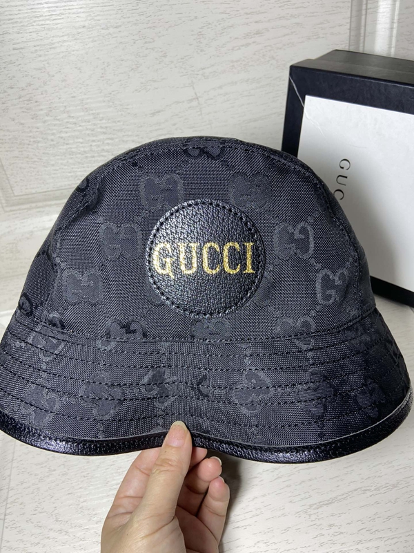 ブランド帽子側面デザイン